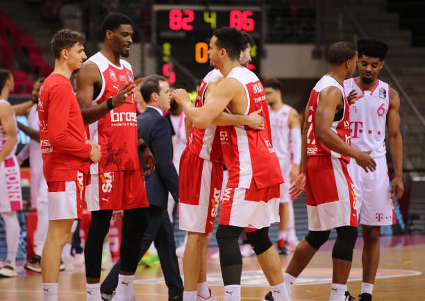 市场上的成 市场上的成